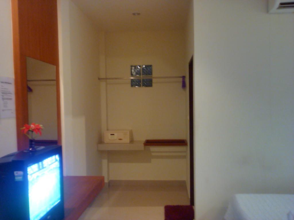 Modern Resort Haad Rin Extérieur photo